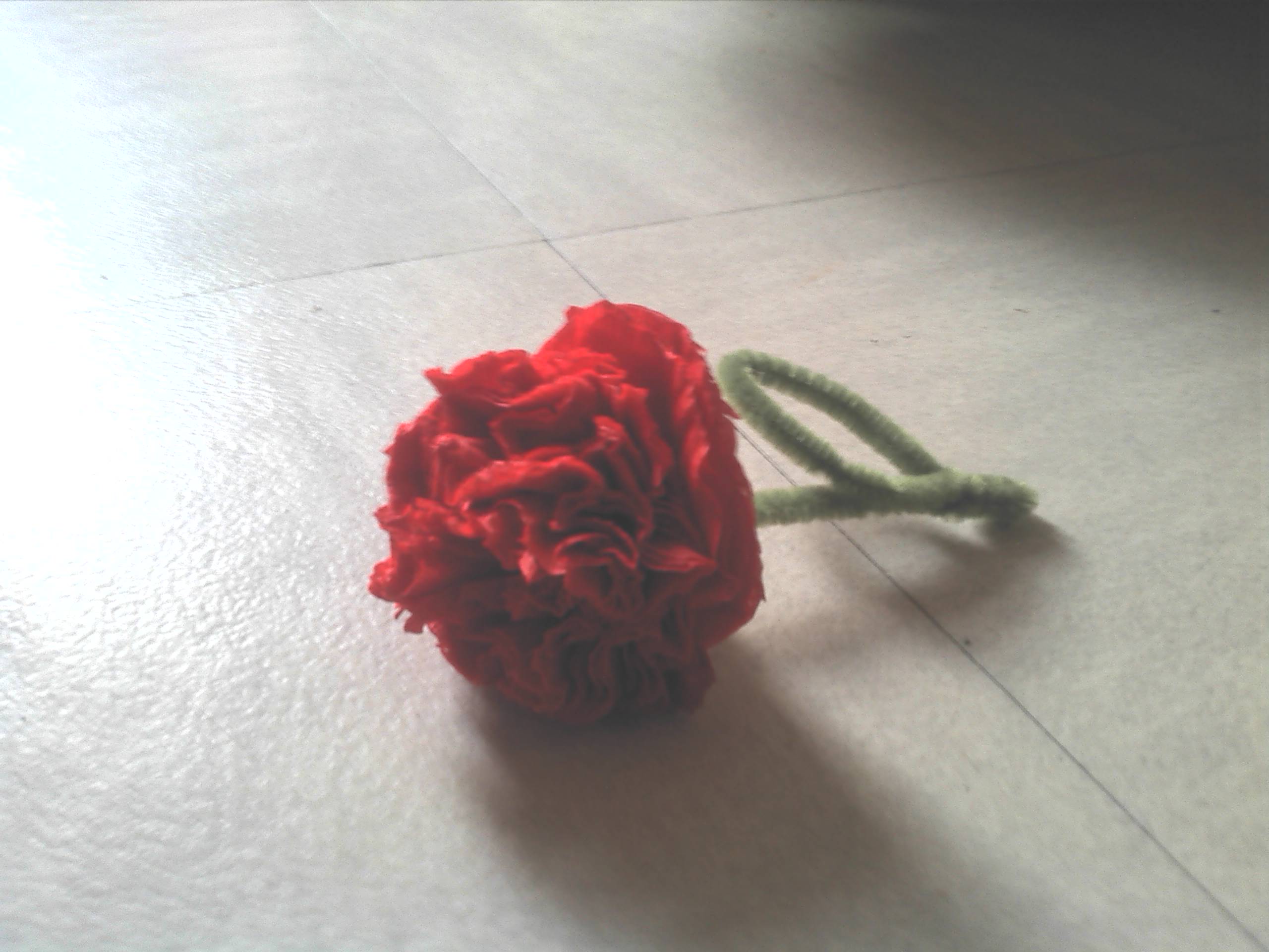 Fleur en papier crépon